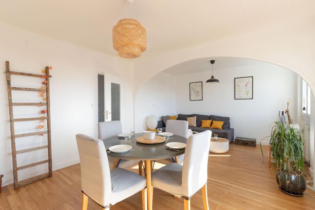 Cabana & Grand Appartement Cosy - Parking & Balcon Villefranche-sur-Saône Εξωτερικό φωτογραφία